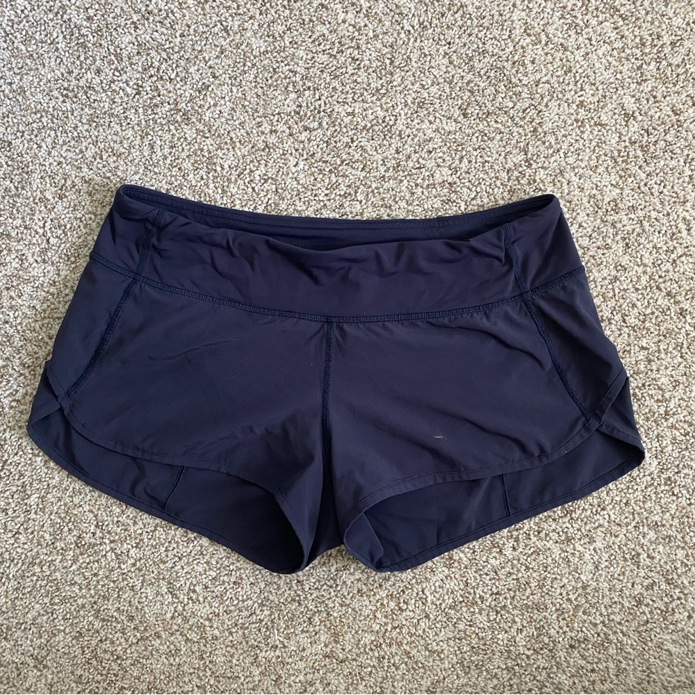 Lululemon Speed Short Low-Rise Lined 2.5" (navy, size 8)